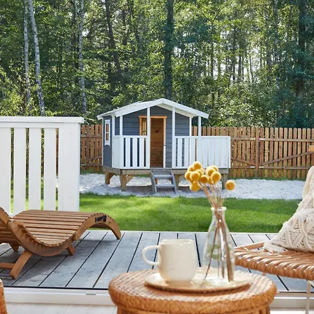 W Brzozowym Gaju Lubiatowo (Pomerania)